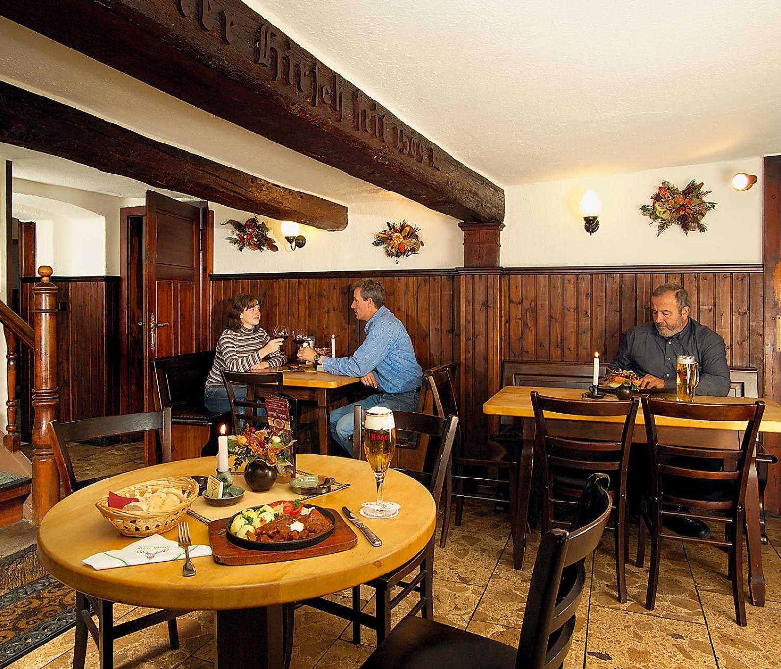 Altdeutsches Gasthaus Roter Hirsch Jena Exterior foto